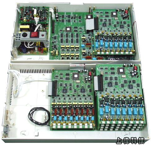 FX-100 萬國 CEI 全數位交換機系統容量超出60路時可加裝一個擴充機櫃,使全系統總容量達到116 路,擴充機櫃基本內含橋接卡、與主機櫃連接之信號排線、電源線,可擴充各項功能卡片7片,擴充櫃容量可達56路。無須加裝電源設備,為一實用經濟性擴充設備,由上偉科技專業銷售'工程安裝'維修服務,洽詢電話02-22267567(代表號)由專人服務