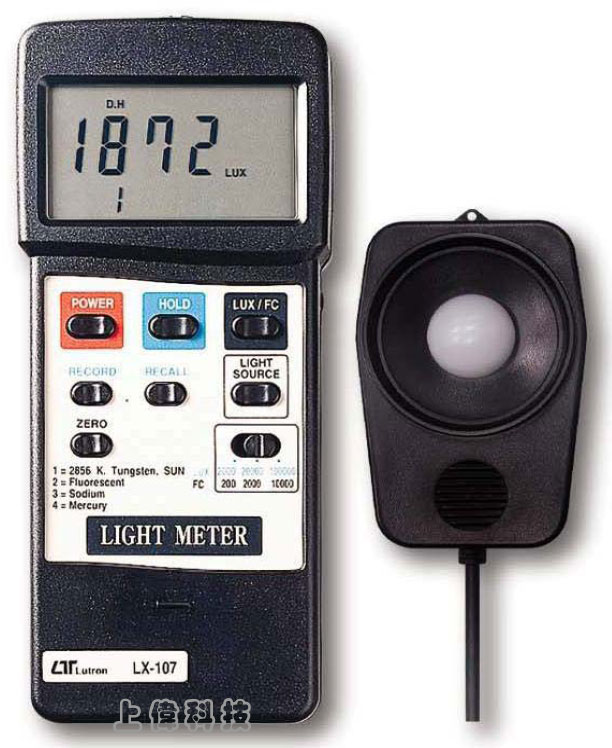 LX-107智慧型照度計-測量範圍 : 0 ~ 100000 LUX / 0 ~ 10000 Fc'LUX (照度) / Ft-cd (呎/燭光) 單位選擇切換'精確度 : ±5%'可對不同光源做修正補償'讀值鎖定記錄測量中之最大/最小值'感光器光譜反應符合C.I.E規範,由上偉科技專業銷售'工程安裝'維修服務,洽詢電話02-22267567(代表號)由專人服務