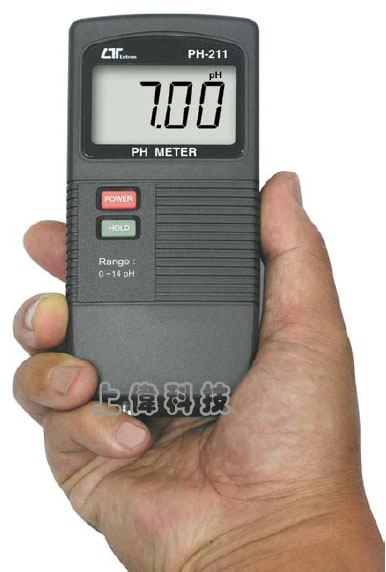PH-211酸鹼計(口袋型)-測量範圍 : 0 ~ 14.00 PH'精確度 : ±0.2PH'體積小'攜帶方便'校正調整 :PH4 (斜率調整),PH7 (零點調整),由上偉科技專業銷售'工程安裝'維修服務,洽詢電話02-22267567(代表號)由專人服務