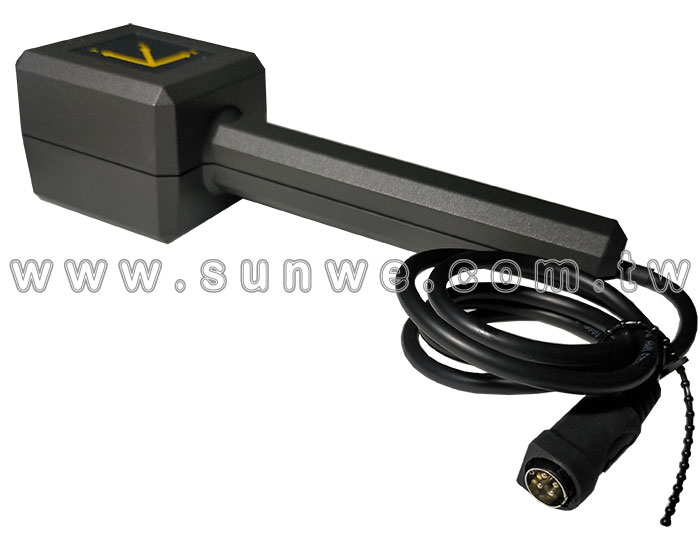 EMF-8218SD 記憶式3軸高斯計-上偉科技www.sunwe.com.tw