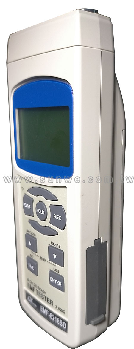 EMF-8218SD 記憶式3軸高斯計-上偉科技www.sunwe.com.tw