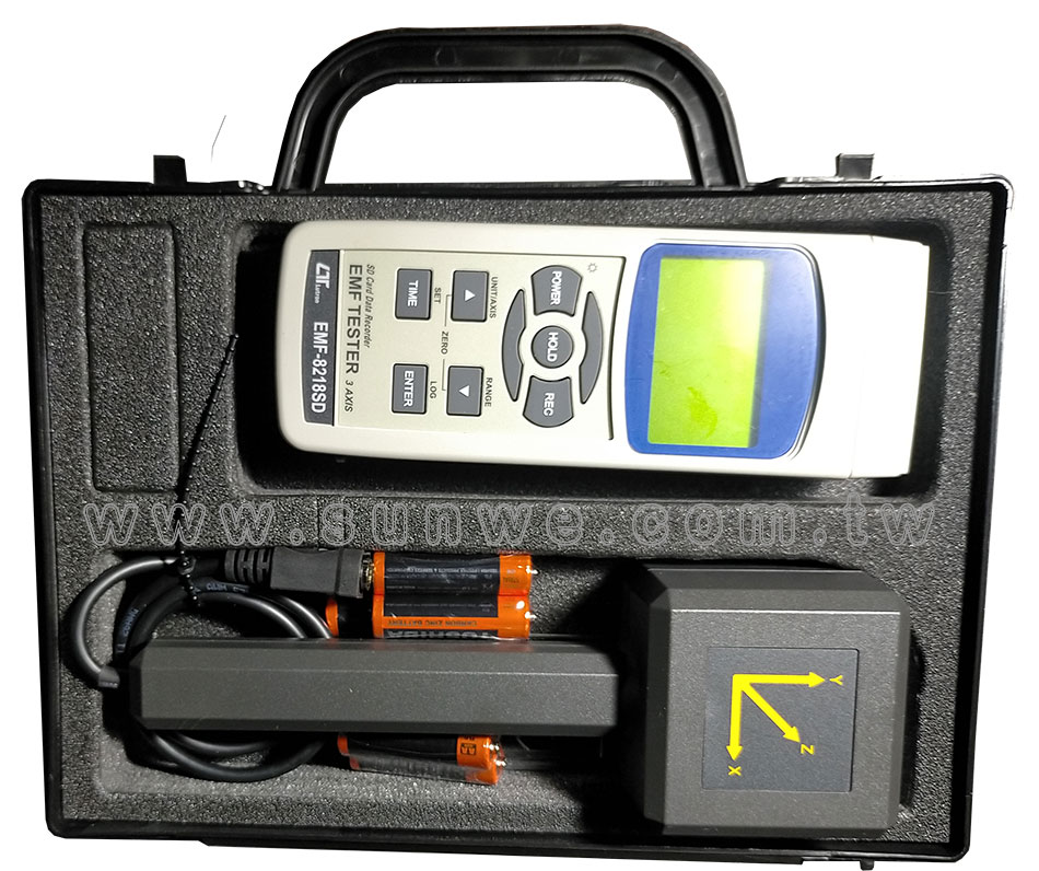 EMF-8218SD 記憶式3軸高斯計-上偉科技www.sunwe.com.tw
