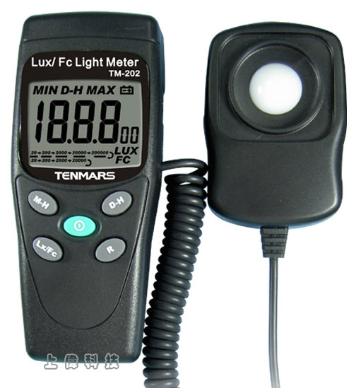 TM-202 LUX/FC 照度錶-取樣率: 2.5次/秒'光譜響應曲線趨近於 CIE(國際照明協會)標準分光光譜曲線 斜入射光修正'符合JIS C 1609:1993 及 CNS 5119 一般 A 等級'測量光源含括所有可見光'測量: 有 Lux, Fc 可供選擇'過載顯示OL'感光線長1.5M,由上偉科技專業銷售'工程安裝'維修服務,洽詢電話02-22267567(代表號)由專人服務