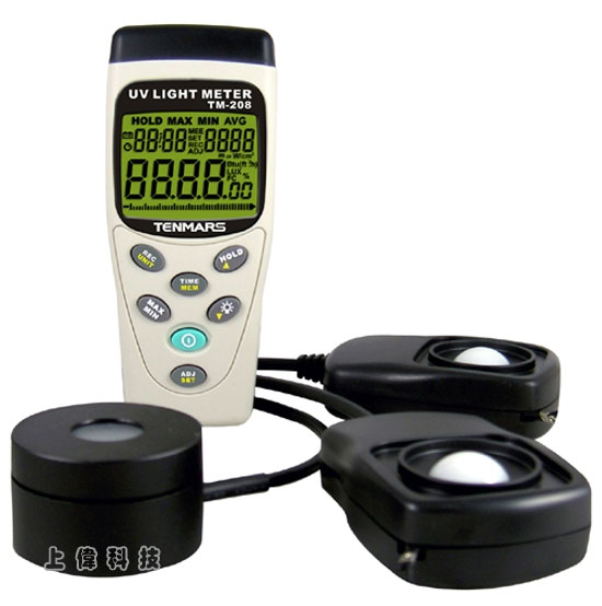 TM-208 照明/太陽/紫外線 3合1測光儀-3¾位數背光顯示 LCD 最大顯示 3999'照度-太陽能-紫外線 量測三合一'最大/最小/平均值鎖定功能'1~99分鐘自動關機功能及取消自動關機功能'低電池顯示'USB介面可與電腦連線並即時測量'背光功能'自動換檔'資料鎖定功能'附加時鐘功能'過載顯示 "OL"'具三腳架固動螺絲孔,由上偉科技專業銷售'工程安裝'維修服務,洽詢電話02-22267567(代表號)由專人服務