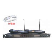 PM-8802 UHF 雙頻充電式無線麥克風-上偉科技www.sunwe.com.tw